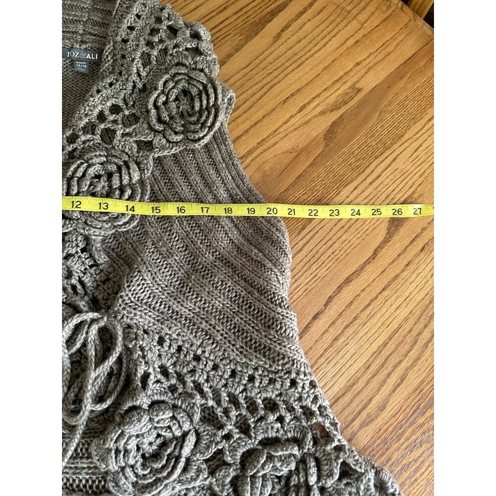 Roz & Ali Womens Crochet Knit Floral Vest 14/16 Wool Blend Sleeveless Open Front - Picture 7 of 10